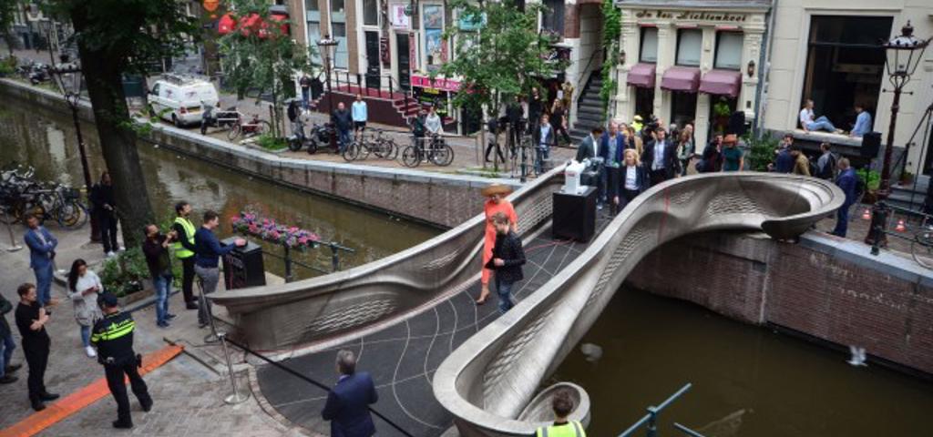 Στο Αμστερνταμ η πρώτη ατσάλινη γέφυρα στον κόσμο από 3D εκτυπωτή 